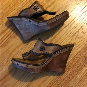 Jack Rogers wooden wedge